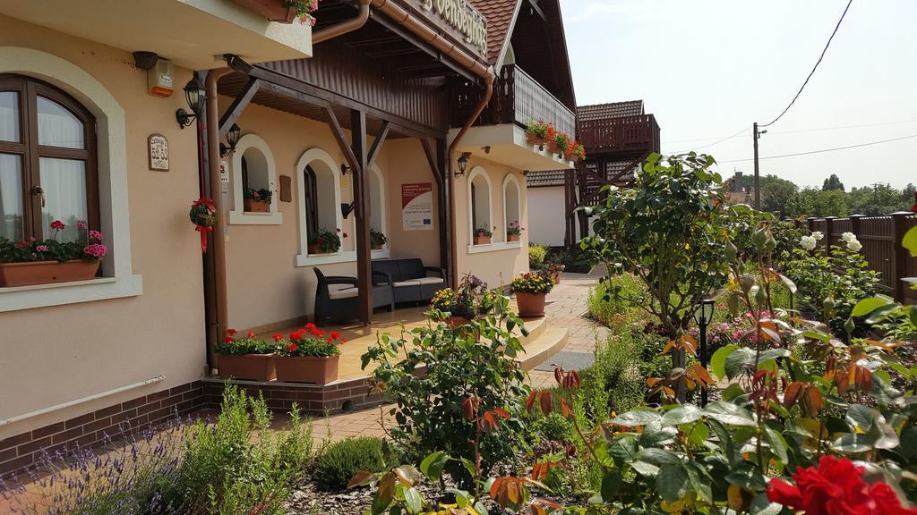 Sovirag Vendeghaz Hotel Hortobagy Luaran gambar